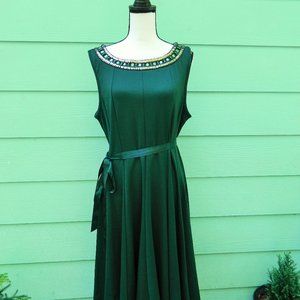 3/$20 Hanni Woman Emerald Jewel Collar Dress